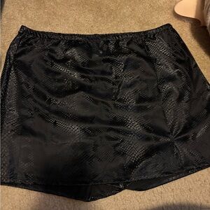 Fashion Nova Black Reptile Pattern Skort